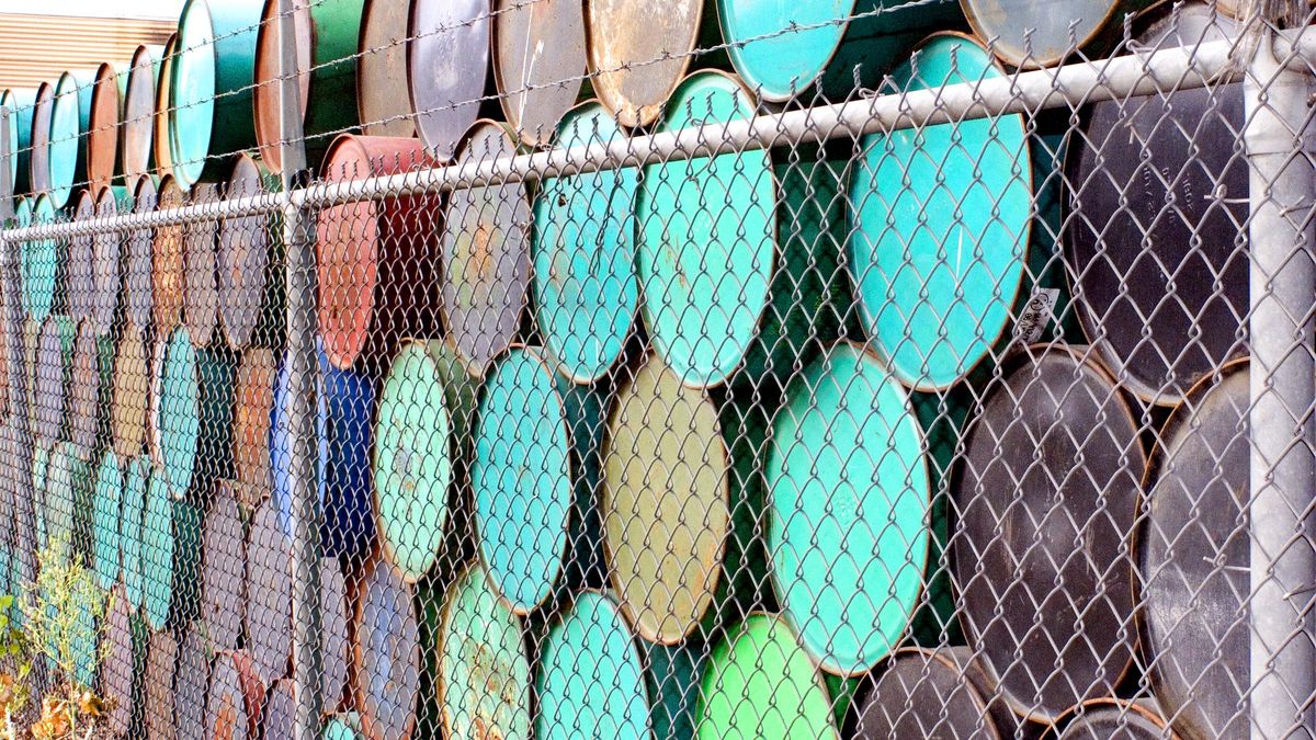 Nadchodzi trudny czas dla producentów ropy naftowej.