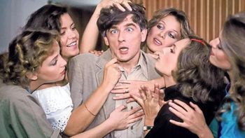 Wyjątkowa komedia dziś w TVN. Warto pójść spać później