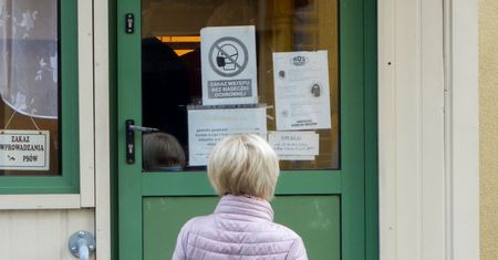 Obostrzenia. Rzecznik rządu o planowanych decyzjach. Ważna deklaracja