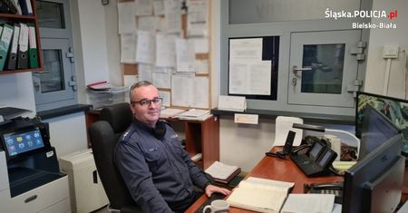 Bielsko-Biała. 17-latek zapowiedział matce, że się zabije. Uratowała go rozmowa z policjantem