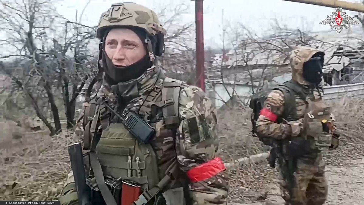 Rosyjski żołnierz na froncie w Ukrainie