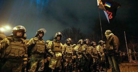 Starcia nacjonalistów z policją na Majdanie