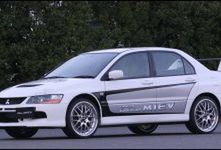 Lancer Evolution MIEV z czterema silnikami
