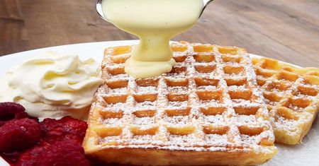 Tak pysznych gofrów nie kupisz nawet nad morzem. Zrobisz je w mniej niż pół godziny