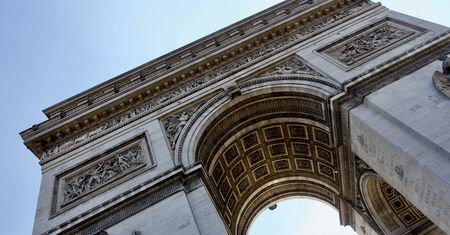Francja na rozdrożu. Wybory parlamentarne mogą przynieść przełom