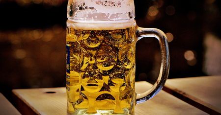 Carlsberg rezygnuje z rosyjskiego biznesu i wycofuje licencje w obliczu „nielegalnego przejęcia” przez Moskwę