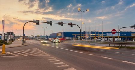 Opóźnienia w dostawach IKEA z powodu napięć na Morzu Czerwonym