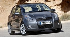 Drapieżny mikrus – Toyota Yaris SR