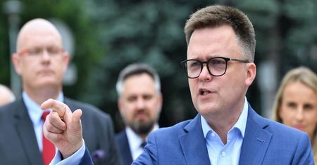 Hołownia: "15-latkowie powinni sami decydować czy chcą chodzić na religię"