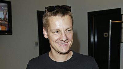 Mroczek buduje mosty