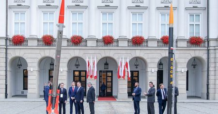 Rakiety pod Pałacem Prezydenckim. Andrzej Duda chce, by Polska podbijała kosmos