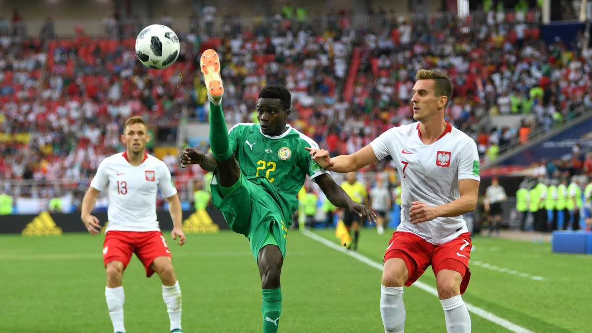 Getty Images / Shaun Botterill / Staff / Na zdjęciu: Arkadiusz Milik (z prawej) oraz Moussa Wague (z lewej)