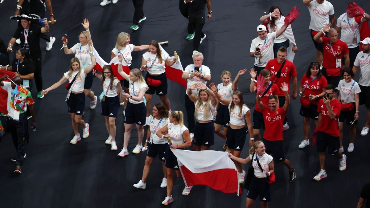 Zdjęcie okładkowe artykułu: PAP/EPA /  EPA/RITCHIE B. TONGO  / Na zdjęciu: polscy olimpijczycy na IO Paryż 2024