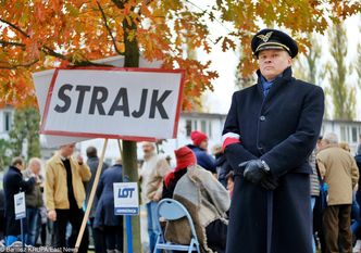 Strajk generalny w LOT może pogrążyć firmę w tydzień. Wynajmując całe samoloty z obcymi załogami spółka traci miliony i wizerunek