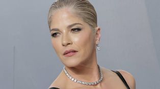 Selma Blair zaatakowała dwie stewardesy. Jedna z nich trafiła do szpitala