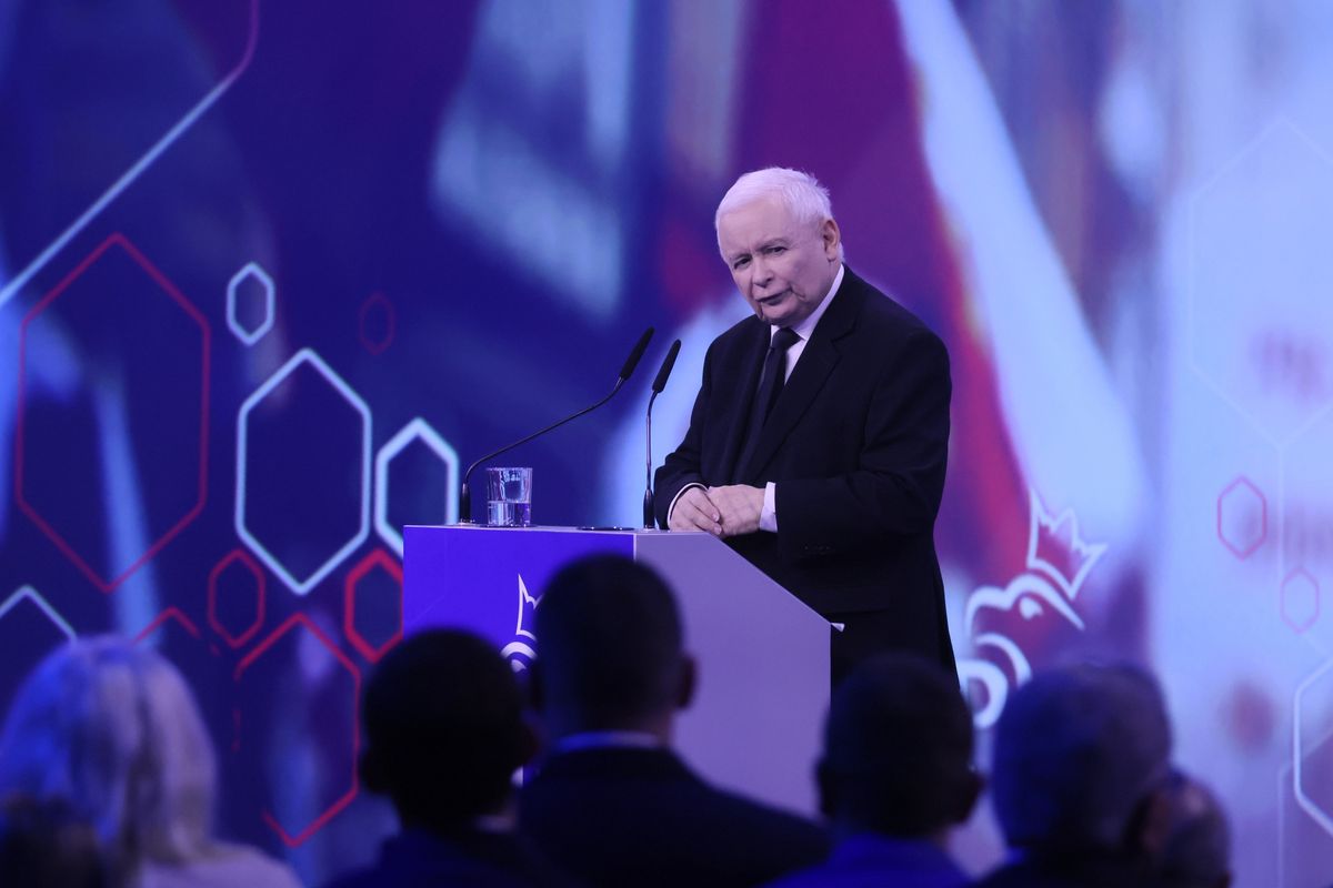 Jarosław Kaczyński 14 maja ogłosił 800 plus