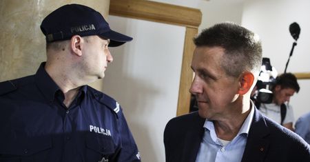 Afera podkarpacka. Zarzuty dla byłego posła Jana Burego i byłego wiceszefa policji