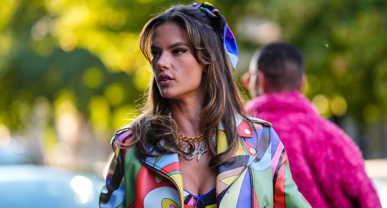 Jak na karnawale w Rio. Alessandra Ambrosio cała w połysku