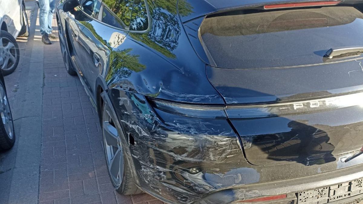 ​Ukradł porsche i potrącił rowerzystę