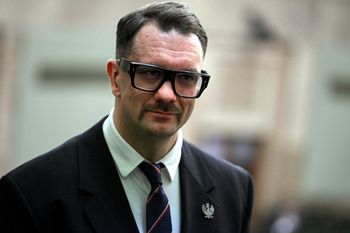 Przyszedł z patostreamerem do Sejmu. Tak dziś zagłosował Mejza