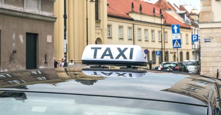 Skontrolowali taksówki w Warszawie. 74 osoby nie miały nawet prawa jazdy
