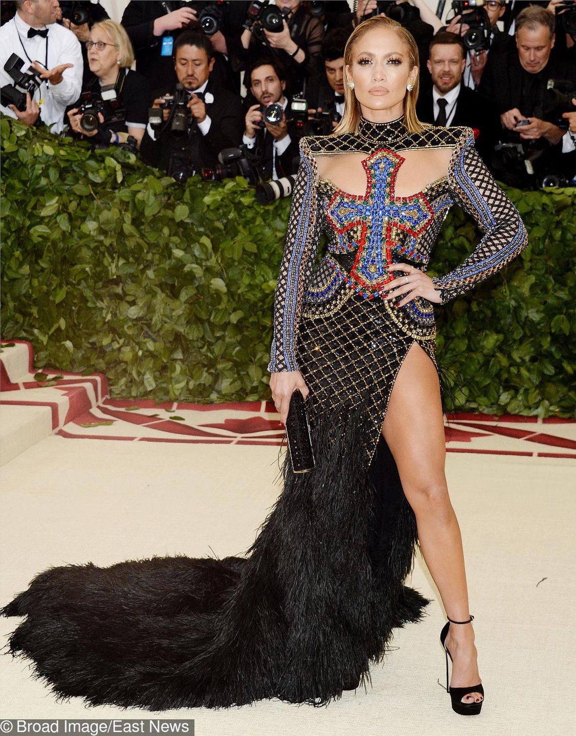 Jennifer Lopez, kreacja: Balmain – MET Gala 2018