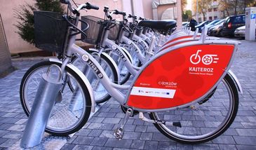 Śląskie. KajTeroz? Czerwone rowery znów na ulicach Chorzowa