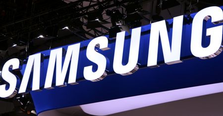 To może być pierwsze zdjęcie Galaxy S8 - ramki rzeczywiście smukłe