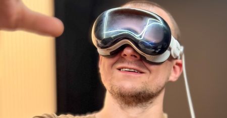 Co z tańszą wersją Apple Vision Pro? Patrzę na rok premiery i nie dowierzam