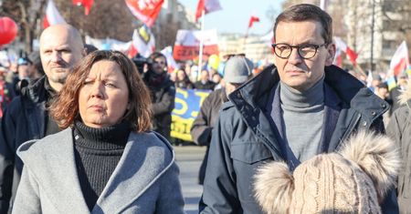 Ujawnili jedną z "największych tajemnic premiera". Są adresy i zdjęcia działek