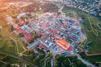 Pogoda w Zamościu. Prognoza na piątek 8 maja. Chmury, słaby wiatr i niewielkie ryzyko opadów