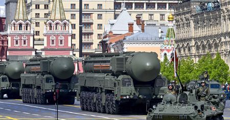 Machina wojenna Putina zwalnia. Rosja tnie wydatki na zbrojeniówkę
