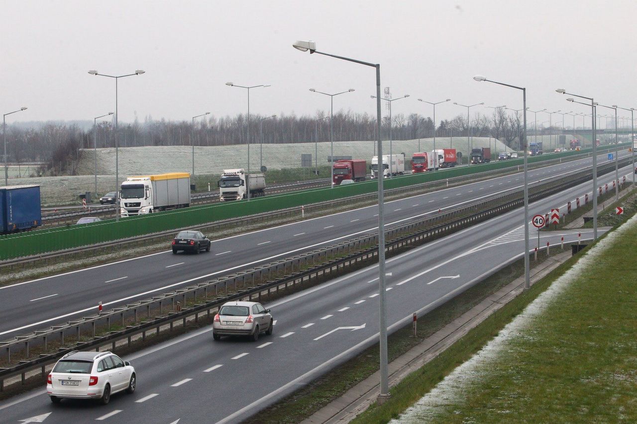 Zmiany w badaniach technicznych i kontroli kierowców. UE chce nowych przepisów