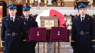 Ostatnia droga strażaka z Niska. Tłumy pożegnały Bartłomieja Pieroga