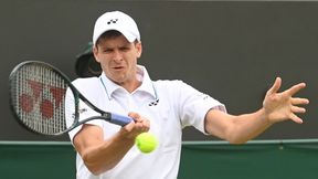 Wimbledon. Hubert Hurkacz musi dokończyć mecz. Gdzie i o której oglądać? (transmisja na żywo)