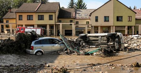 Udają powodzian, a potem kradną. Mieszkańcy polują na szabrowników