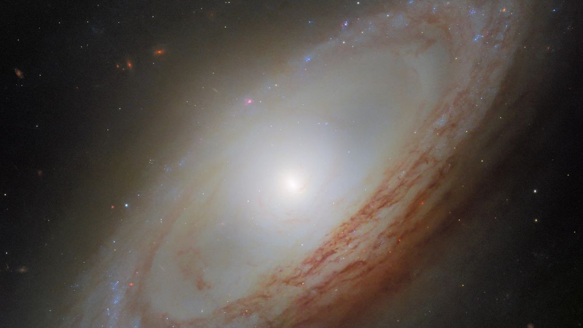 Galaktyka NGC 4698
