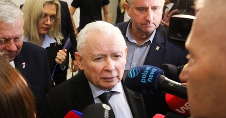 "Niezamierzona groteska". Ekspert o zachowaniu Kaczyńskiego w Sejmie