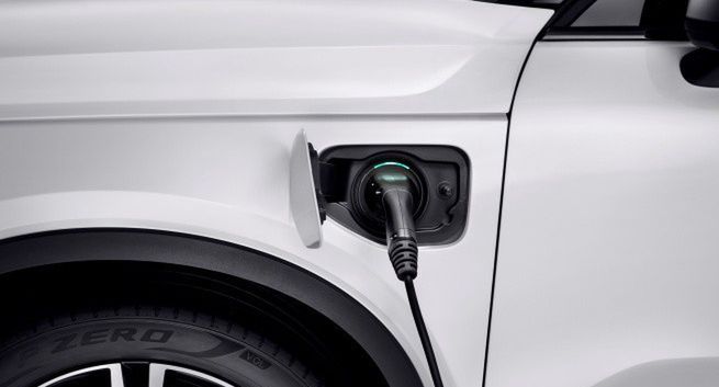 Volvo stawia na samochody elektryczne. 50 proc. sprzedaży do 2025 r.