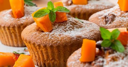 Muffinki kukurydziane przygotowane z mlekiem o niskiej zawartości tłuszczu (2%)