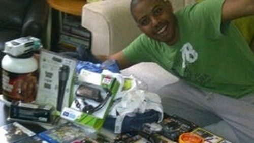 Londyńczycy - chwalą się w Internecie tym, co ukradli 1