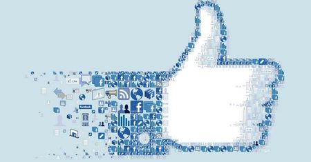 Spada efektywności kampanii firm na FB