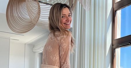 Joanna Koroniewska prezentuje efekt remontu olbrzymiej kuchni z 3,5 metrową, marmurową wyspą (FOTO)
