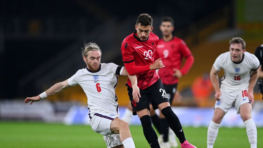 Zdjęcie okładkowe artykułu: Getty Images / Laurence Griffiths / Na zdjęciu: Ernest Muci (z prawej) 