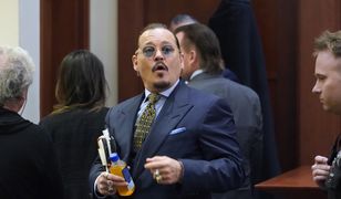 "Kocham cię!" Niespodziewany incydent na procesie Deppa i Heard