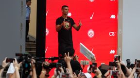 Cristiano Ronaldo w Chinach, kibice szaleją (wideo)