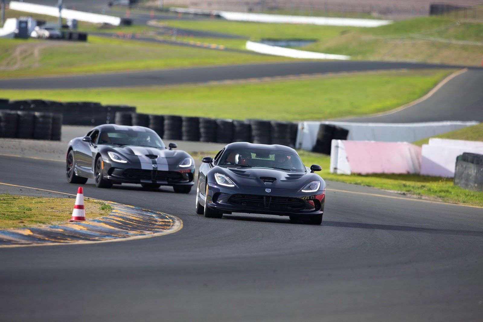 2013 SRT Viper - w żółci, czerwieni, czerni i niebieskim [aktualizacja] 34