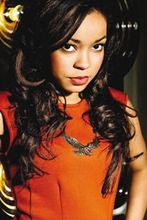 Dionne Bromfield, Voo Voo oraz film o U2 na Europejskich Targach Muzycznych