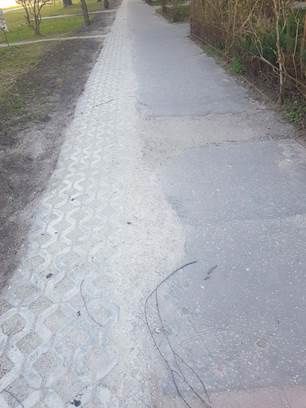 Chodnik przy ul. Gałczyńskiego 3 