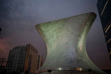 Museo Soumaya - budowla jak z kosmosu 5